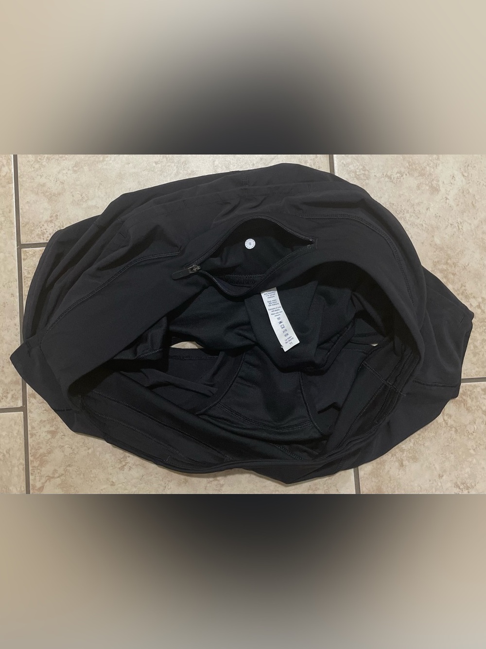 Lululemon Speed Up Shorts Size 8 - Picture 5 of 5